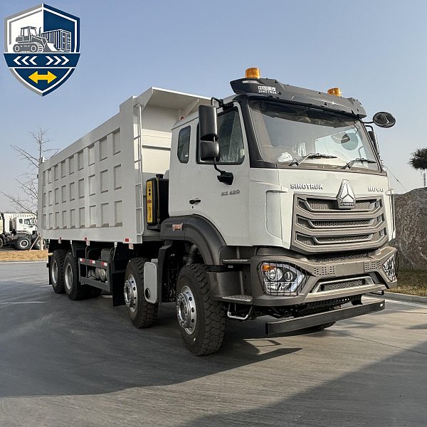 شاحنة قلابة ثقيلة Sinotruk Howo TX بقوة 440HP، بنظام 8x4، وطول 6.5m، بهيكل على شكل U