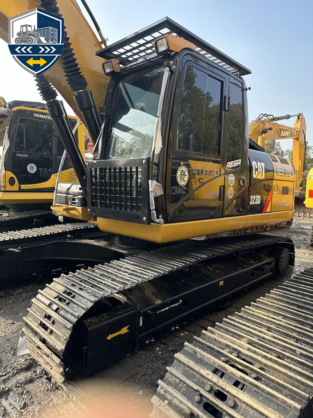 حفارة Cat 323