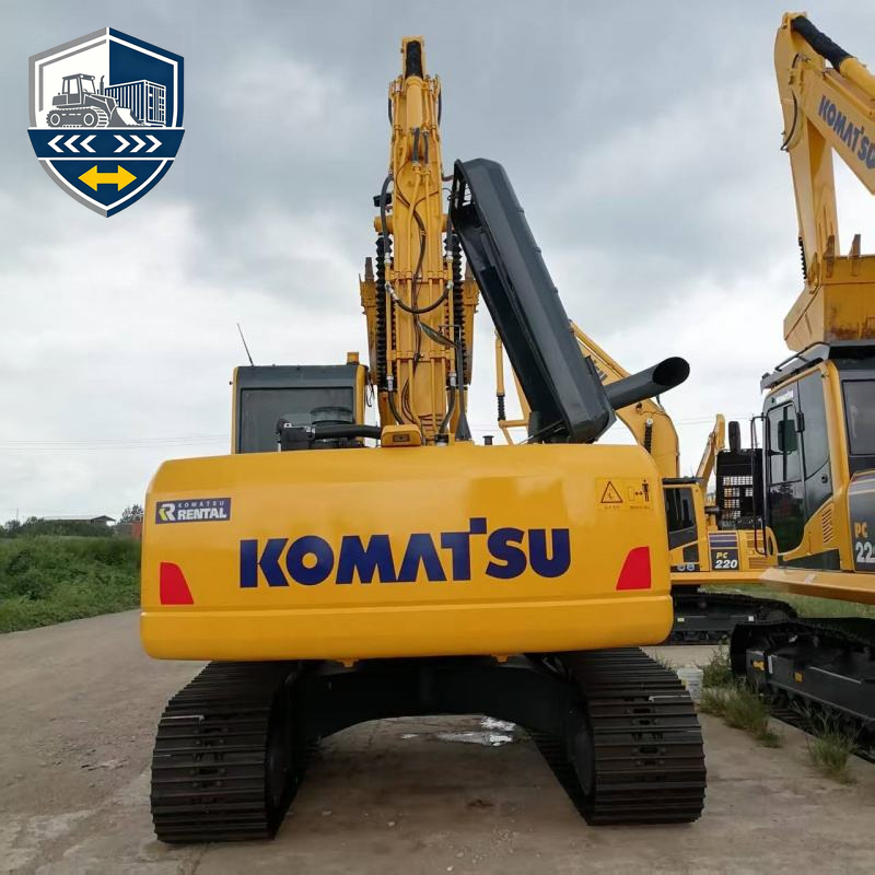 حفارة Komatsu PC220