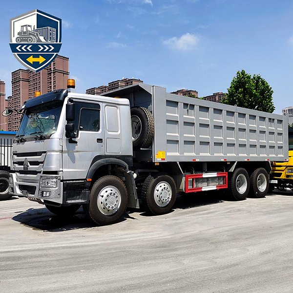 Camion-benne Howo 8x4