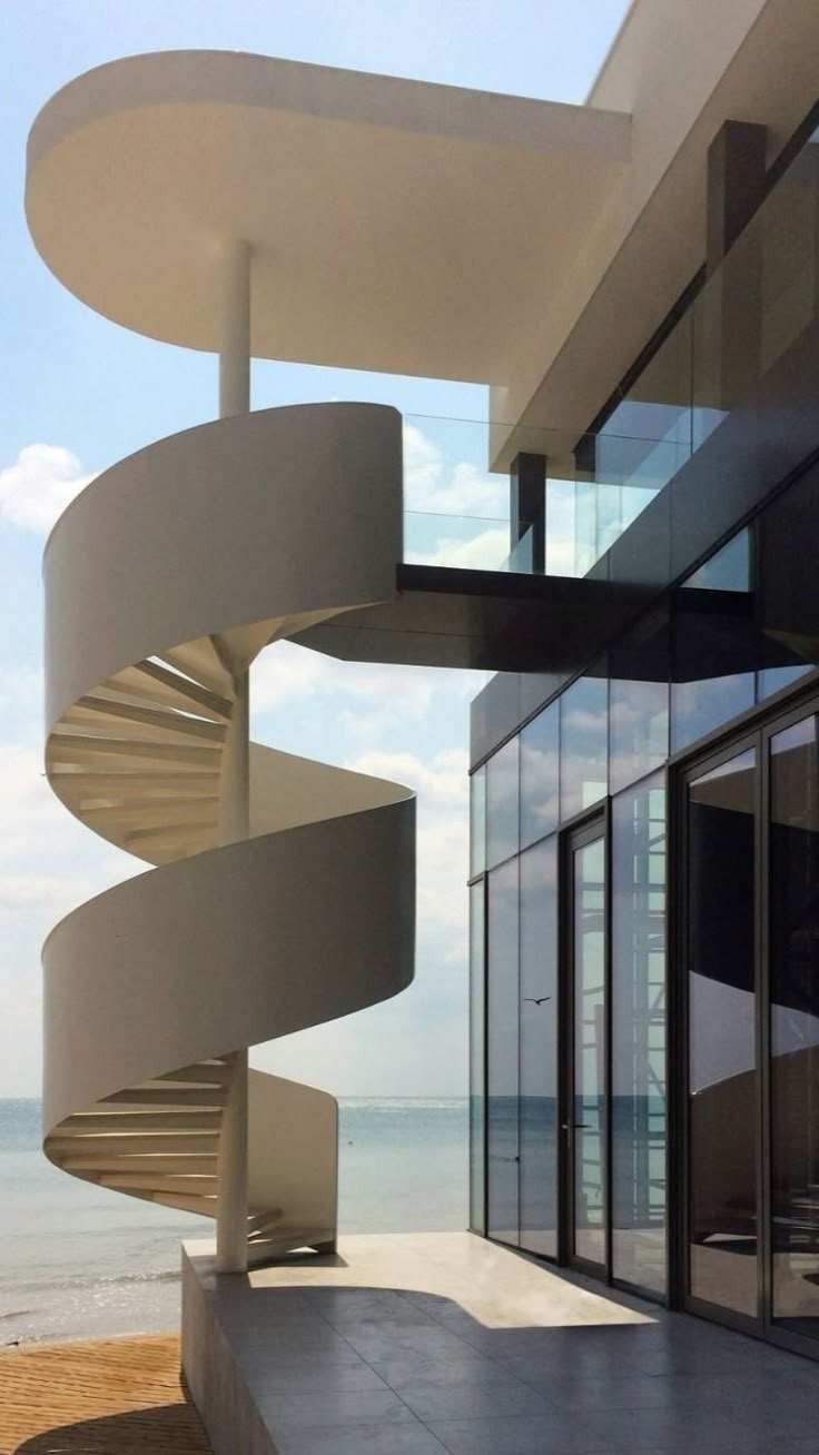 Spiral staircase, fashionable and avant-garde spiral staircase, transitional spiral staircase