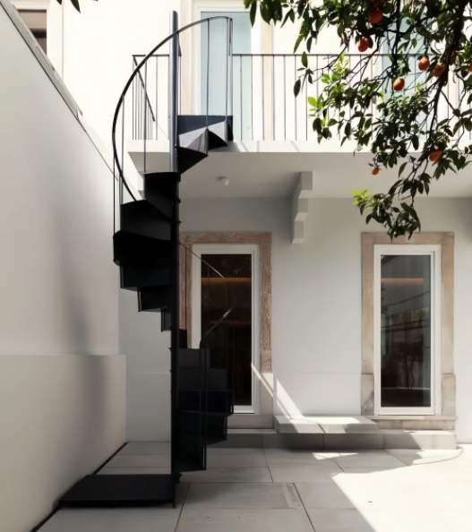 Galvanized steel compact spiral staircase for small space solutions, easy to install staircase