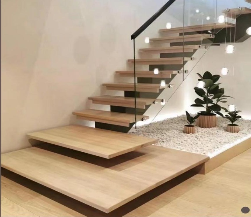 Cantilevered Wooden Floating Staircase