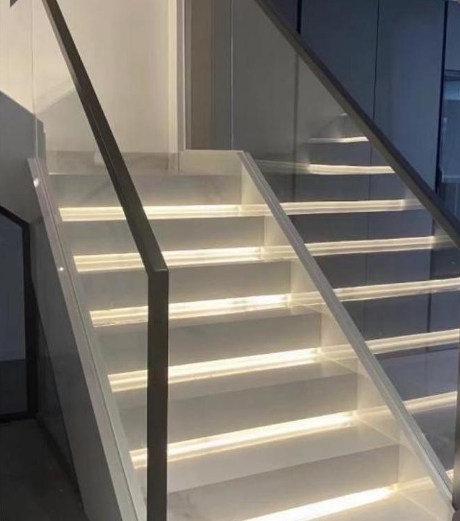Mono Stringer Glass Staircase with LED Lighting