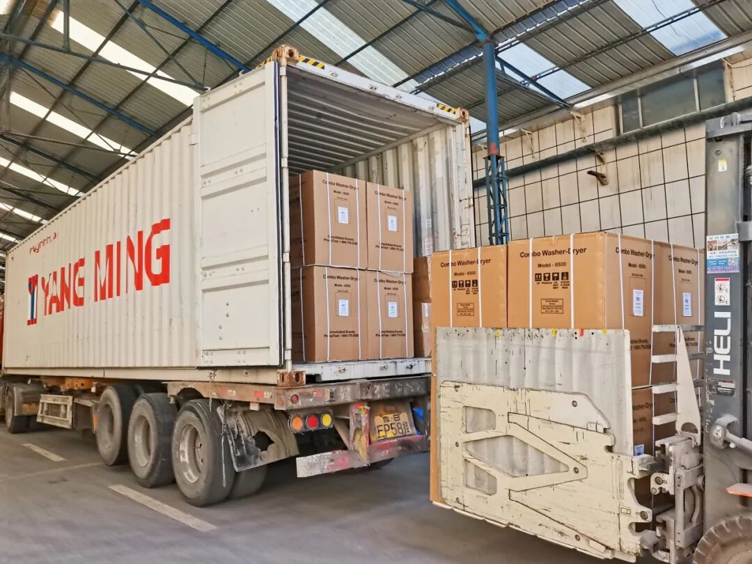 La empresa de electrodomésticos del Grupo Xiaoya entra en su pico de exportaciones: ocho contenedores enviados a los mercados europeo, estadounidense y asiático