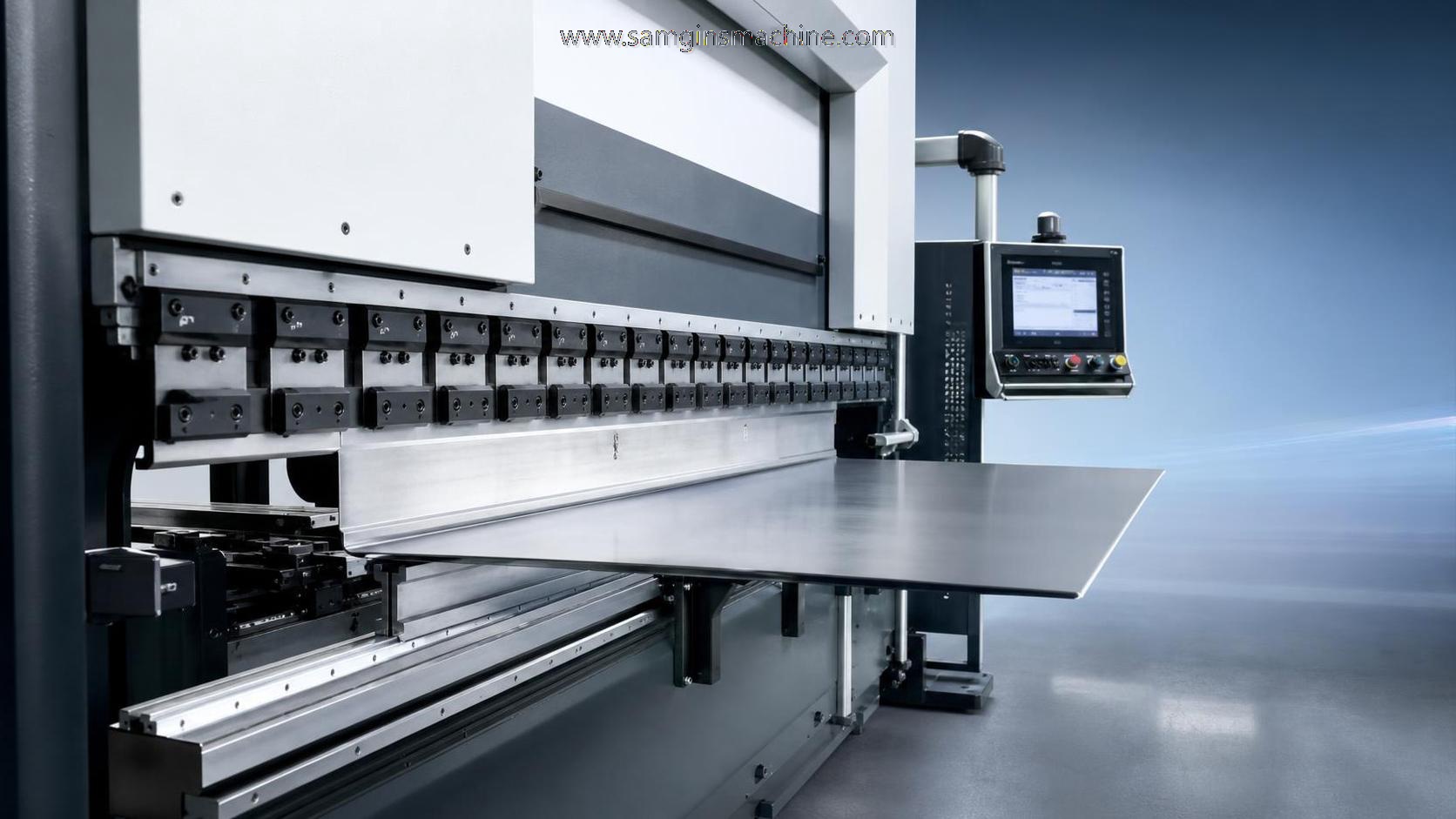 Guía de selección de plegadoras CNC de chapa: parámetros clave que afectan a la precisión