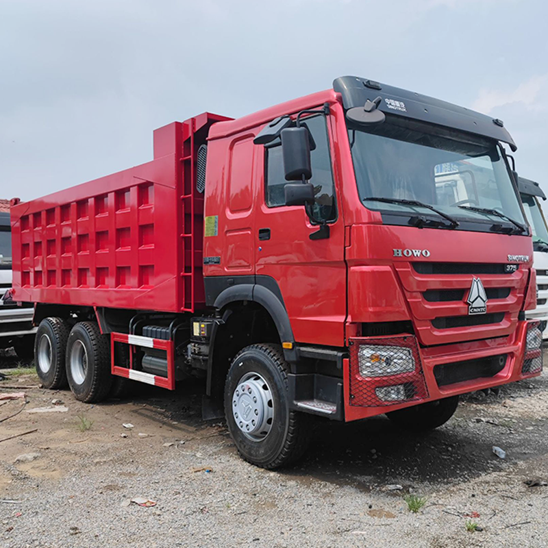 شاحنة قلابة Sinotruk Howo ذات 10 عجلات بقوة 375HP ودفع 6x4 وحمولة 30 Ton