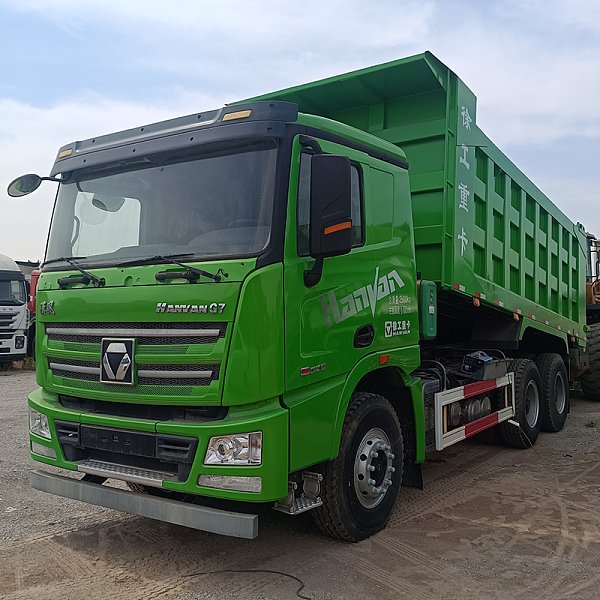 شاحنة قلابة XCMG G7 بقدرة 375 HP، دفع 6x4، 10 عجلات