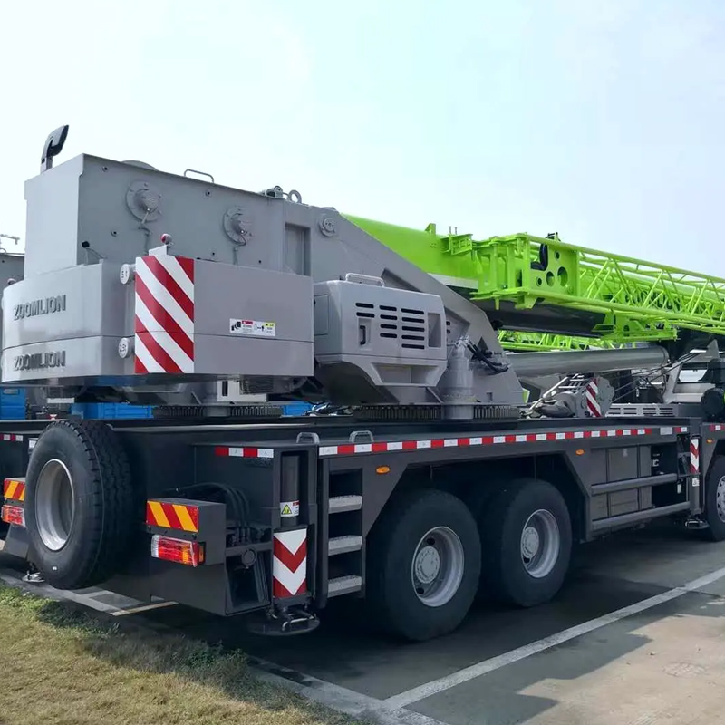 رافعة شاحنات ثقيلة Zoomlion ZTC550V بقدرة 50 طن