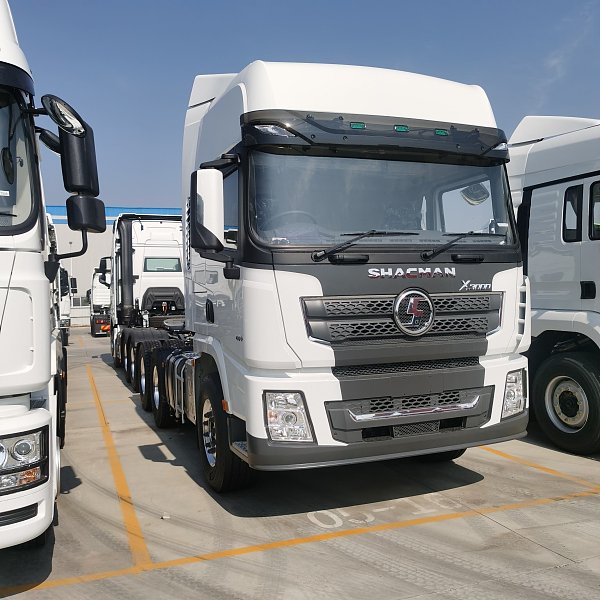 رأس شاحنة القاطرة Shacman F3000 6x4