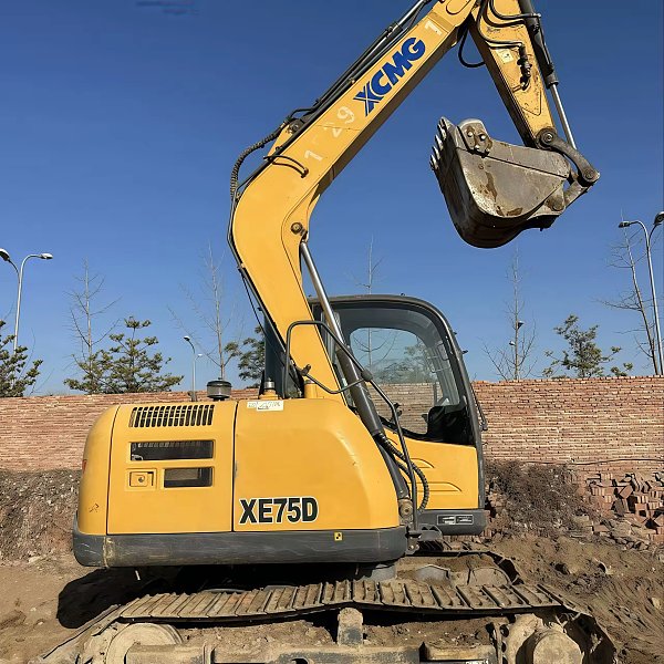 XCMG XE75D