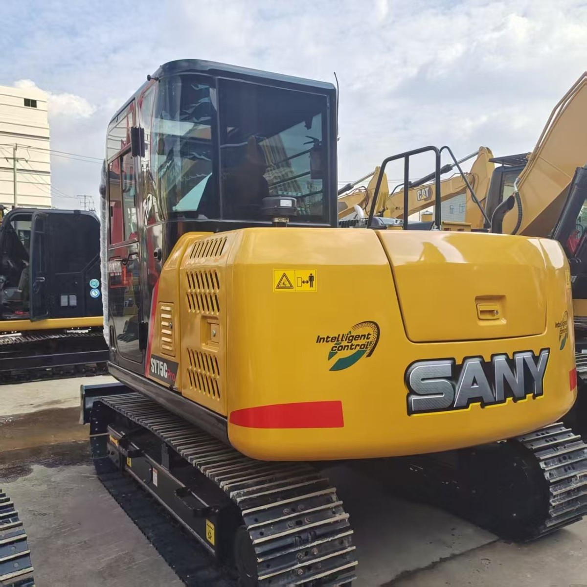 حفارة Sany SY75C