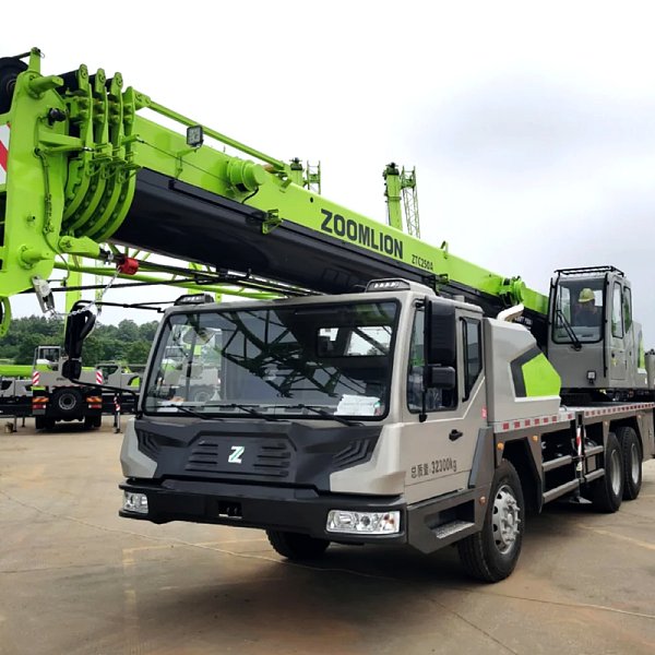 Grue sur camion lourd Zoomlion ZTC250A de 25 tonnes