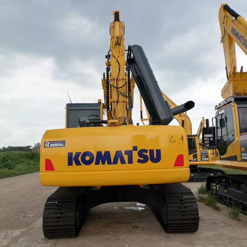 Excavatrice Komatsu PC220
