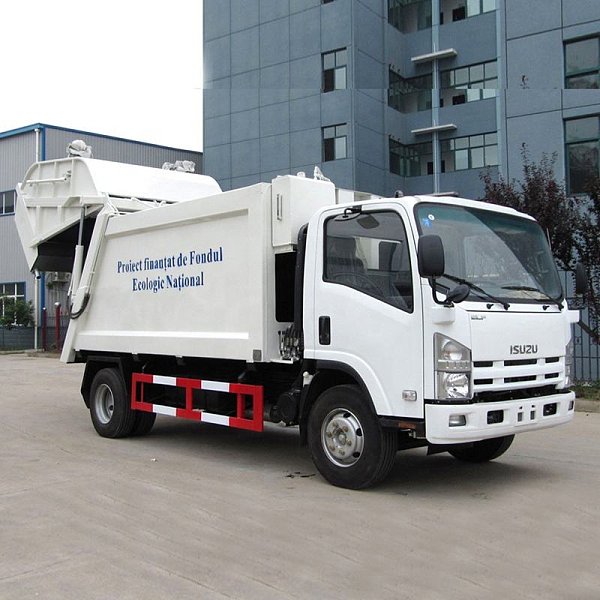 Camion à ordures 4x2