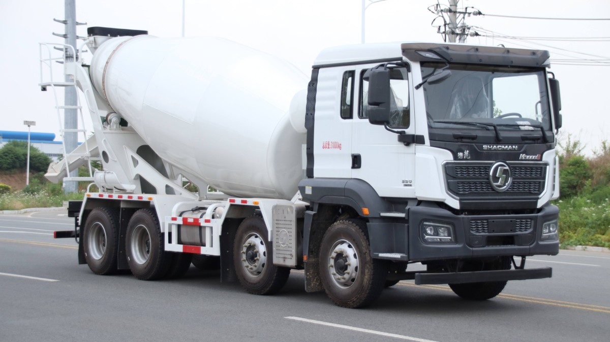 Camion malaxeur à béton Shacman 8x4