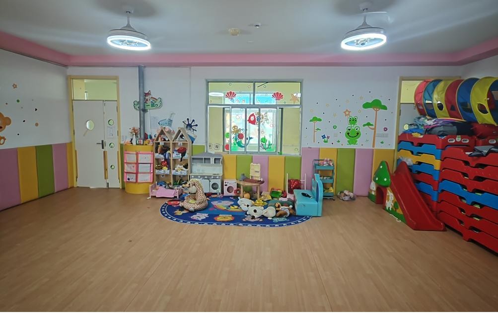 Jardin d'enfants de Dongping 8