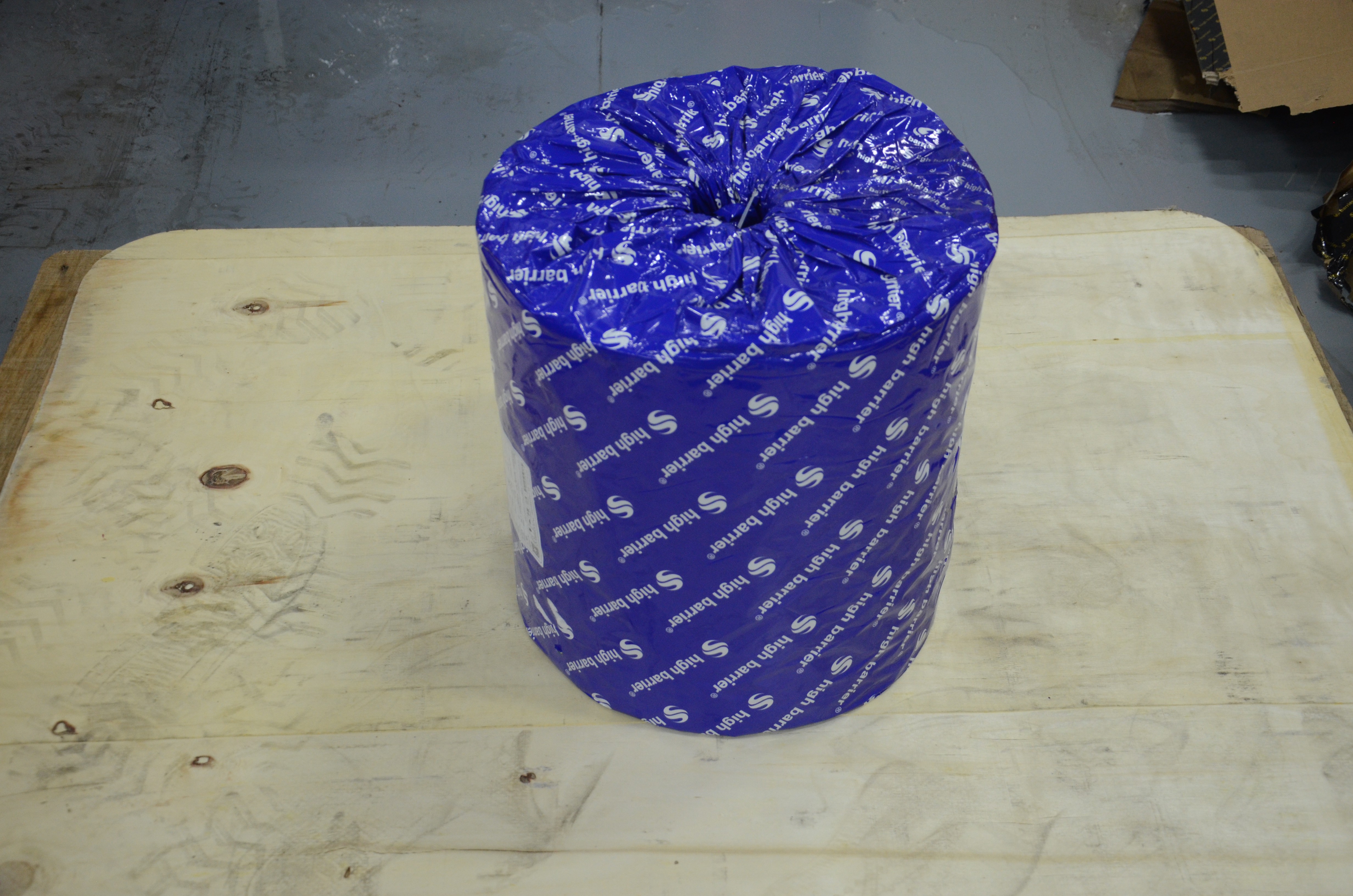 Printable high-barrier nylon film