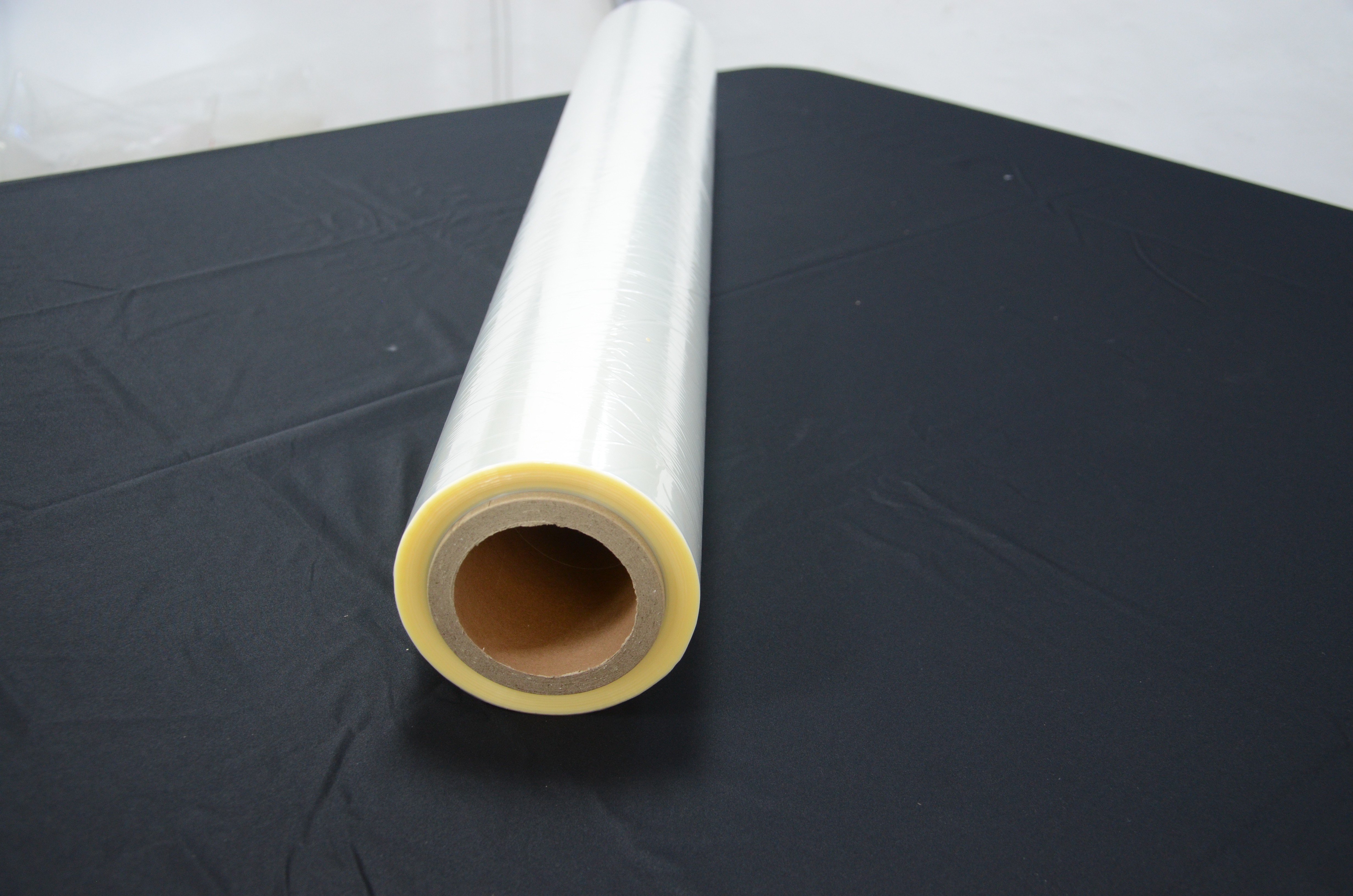 High-temperature food alumina PET cling film