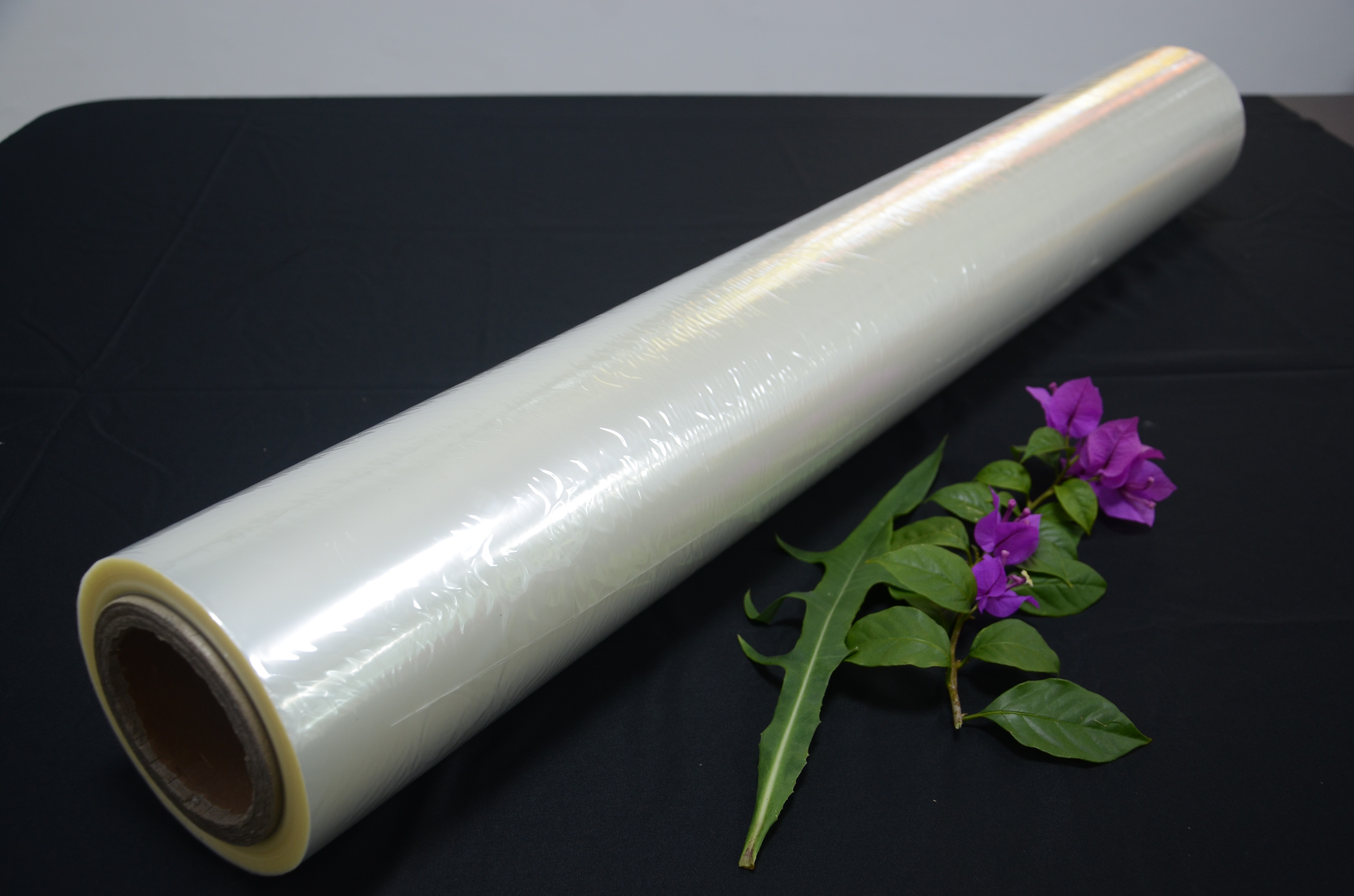 High-temperature food alumina PET cling film