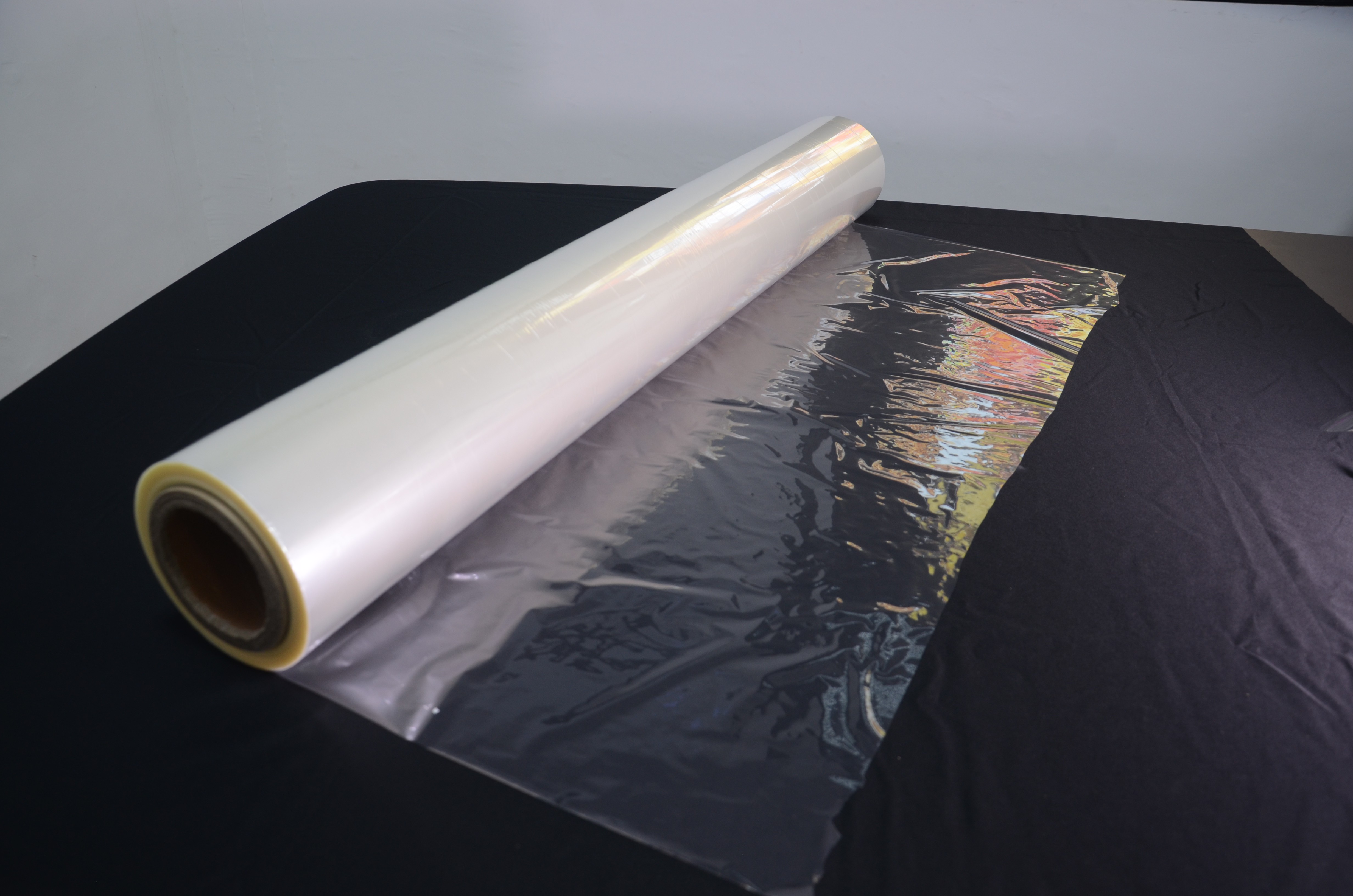 High-temperature food alumina PET cling film