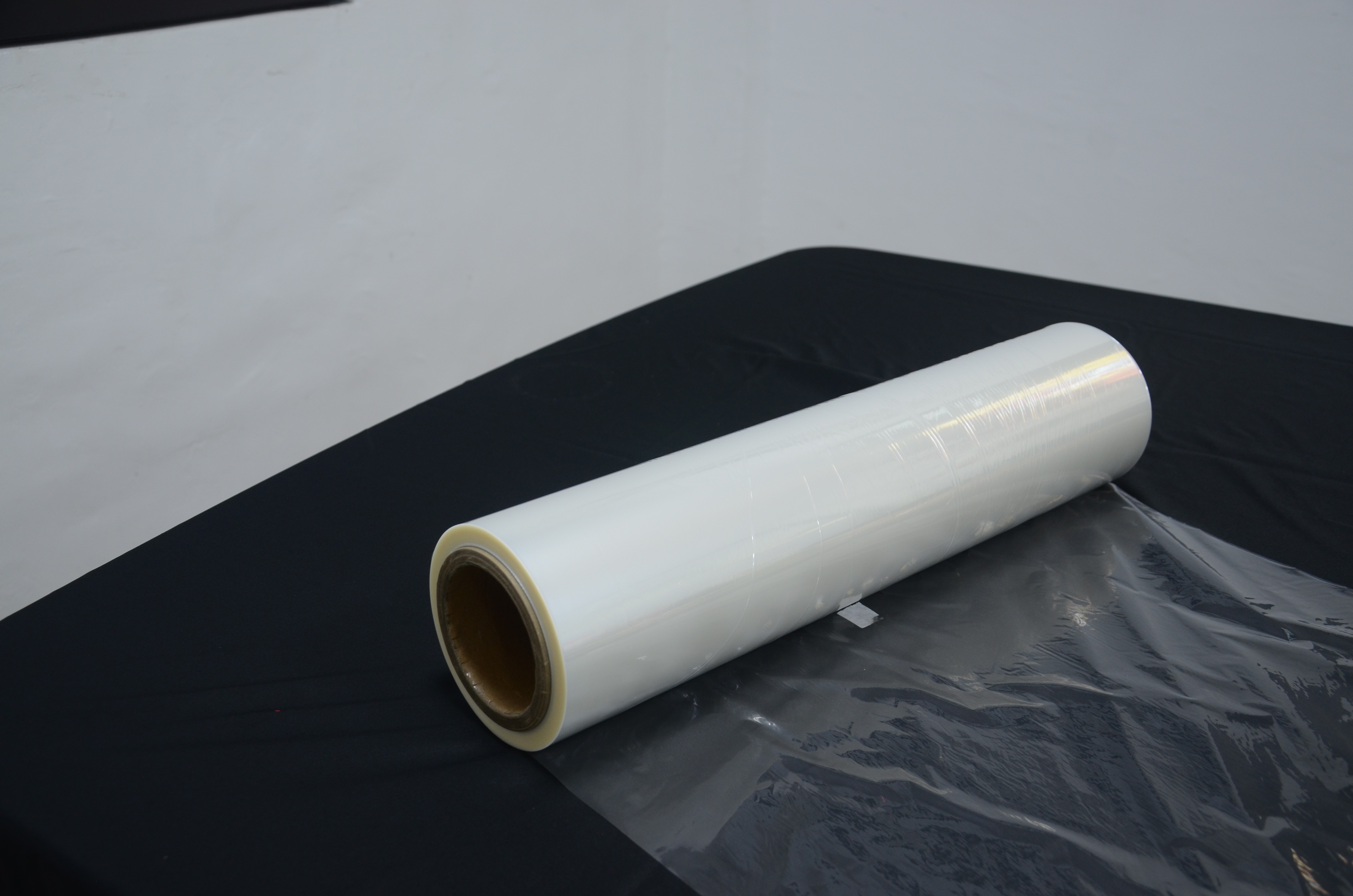 Room-temperature  High-barrier PET coating film
