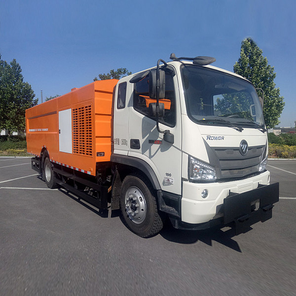 Foton Ruiwo ES3, автомобиль для озеленения и обслуживания, 190 л. с., привод 4x2