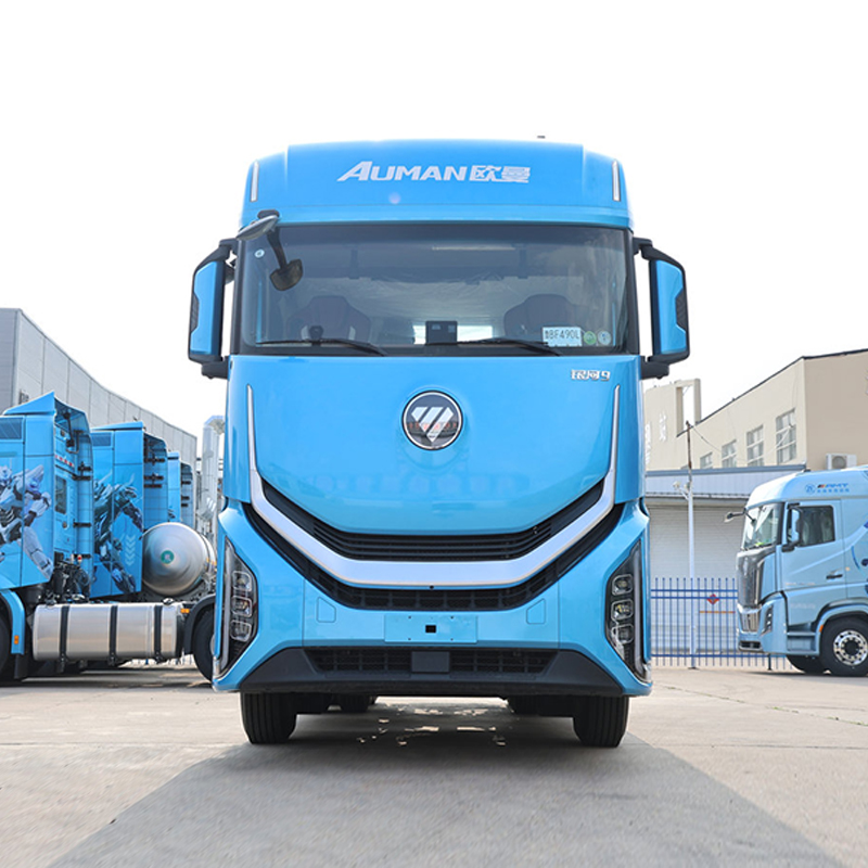 Седельный тягач Auman GALAXUS 9 с 12-ступенчатой трансмиссией ZF, дизельным двигателем 14,5 л, мощностью 680 л. с., колесной формулой 6x4 и автоматической трансмиссией AMT