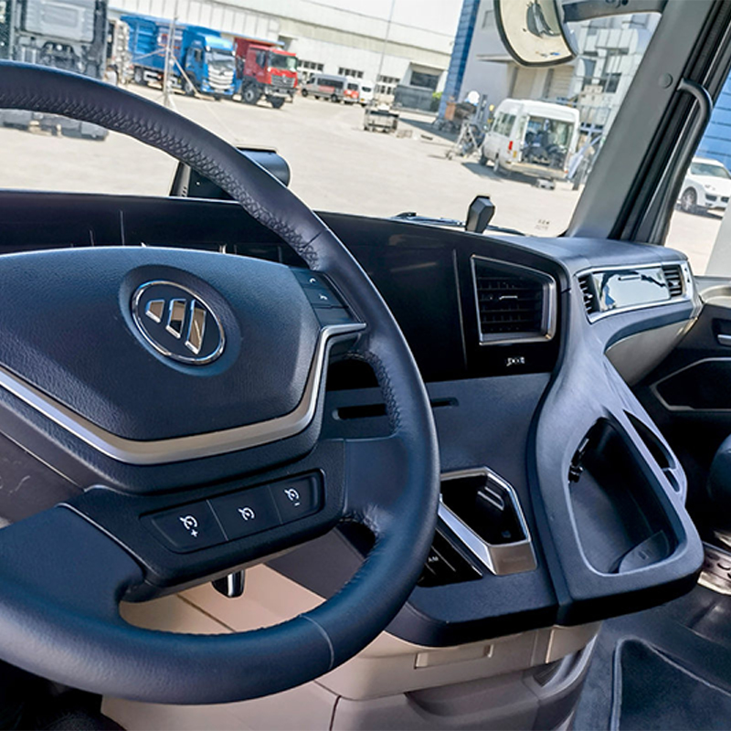 Тягач Foton Auman EST версии Xinghui, 580 л. с., колесная формула 6x4, автоматизированная трансмиссия AMT