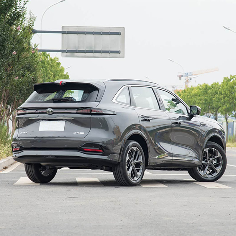 CHANGAN CS75 PLUS 1.5T бензиновый компактный внедорожник