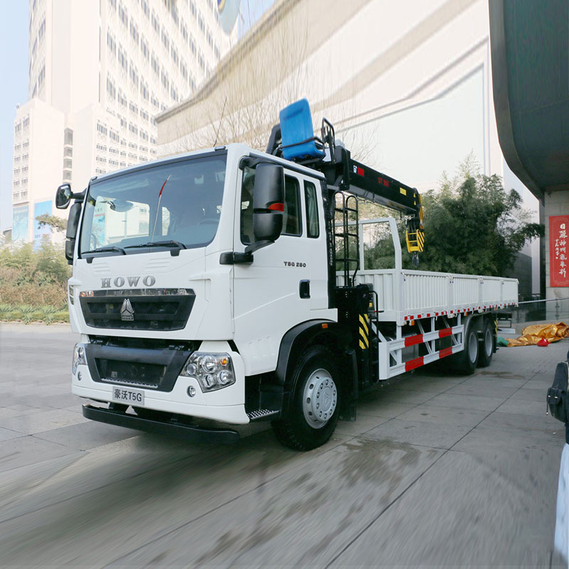 Кран-манипулятор Sinotruk HOWO T5G 280 л.с. с колесной формулой 6x4