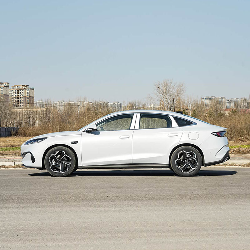 BYD Seal 6 DM-i 2026, 210 км