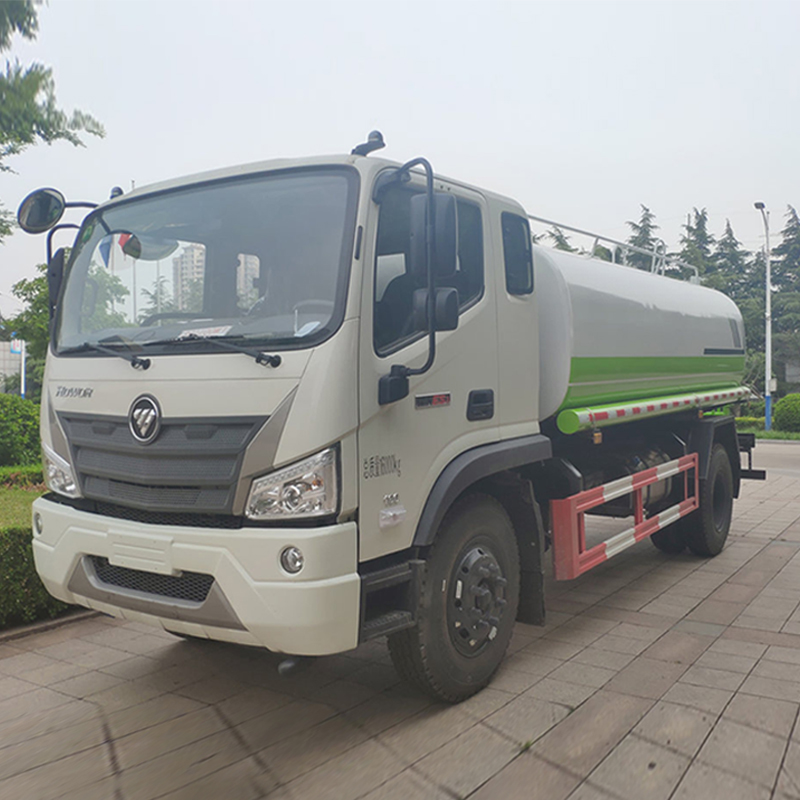 شاحنة رش لري المسطحات الخضراء Foton Ruiwo ES5، 160 horsepower، دفع 4x2