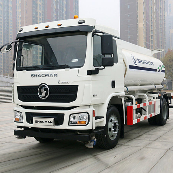 شاحنة رش المياه الثقيلة Shanqi Automobile Delong L3000 بقوة 220 حصان ودفع 4×2