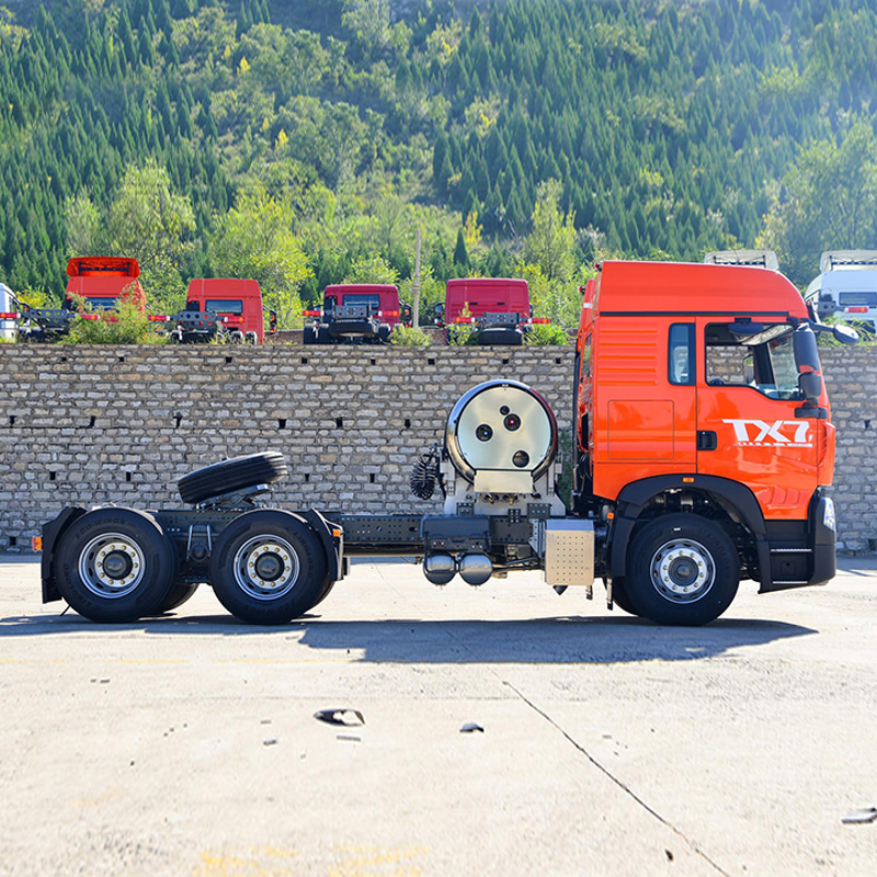 شاحنة SINOTRUK HOWO TX7 الثقيلة بقدرة 480 حصان، دفع 6x4، جرار LNG