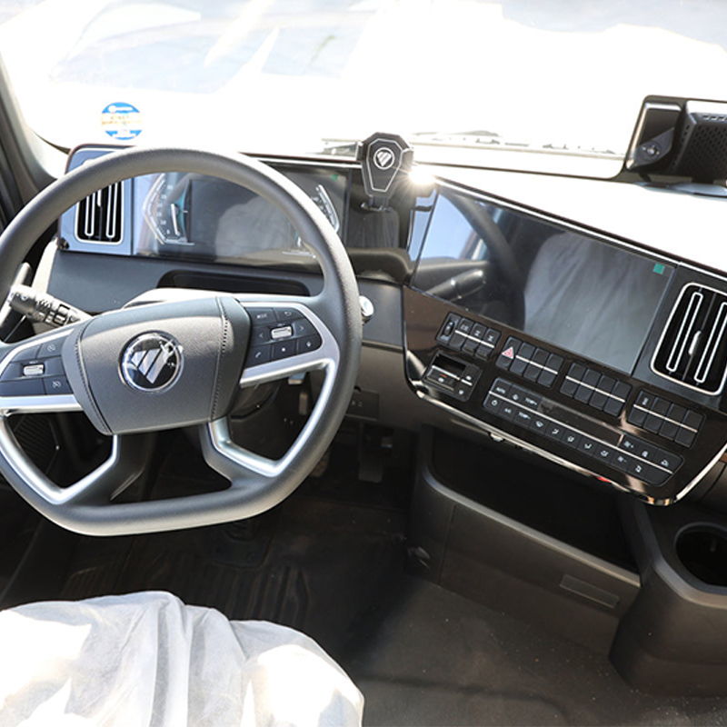 شاحنة جرار Auman GALAXUS 5 14.5L LNG بقوة 580 حصان ودفع 6x4 وناقل حركة أوتوماتيكي ZF AMT بـ12 سرعة