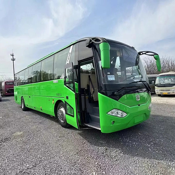 حافلة ديزل Zhongtong LCK6120 يدوية بـ 50 مقعدًا