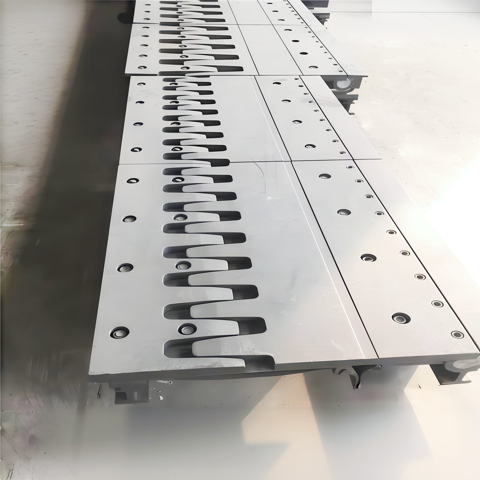 Tooth Expansion Joints