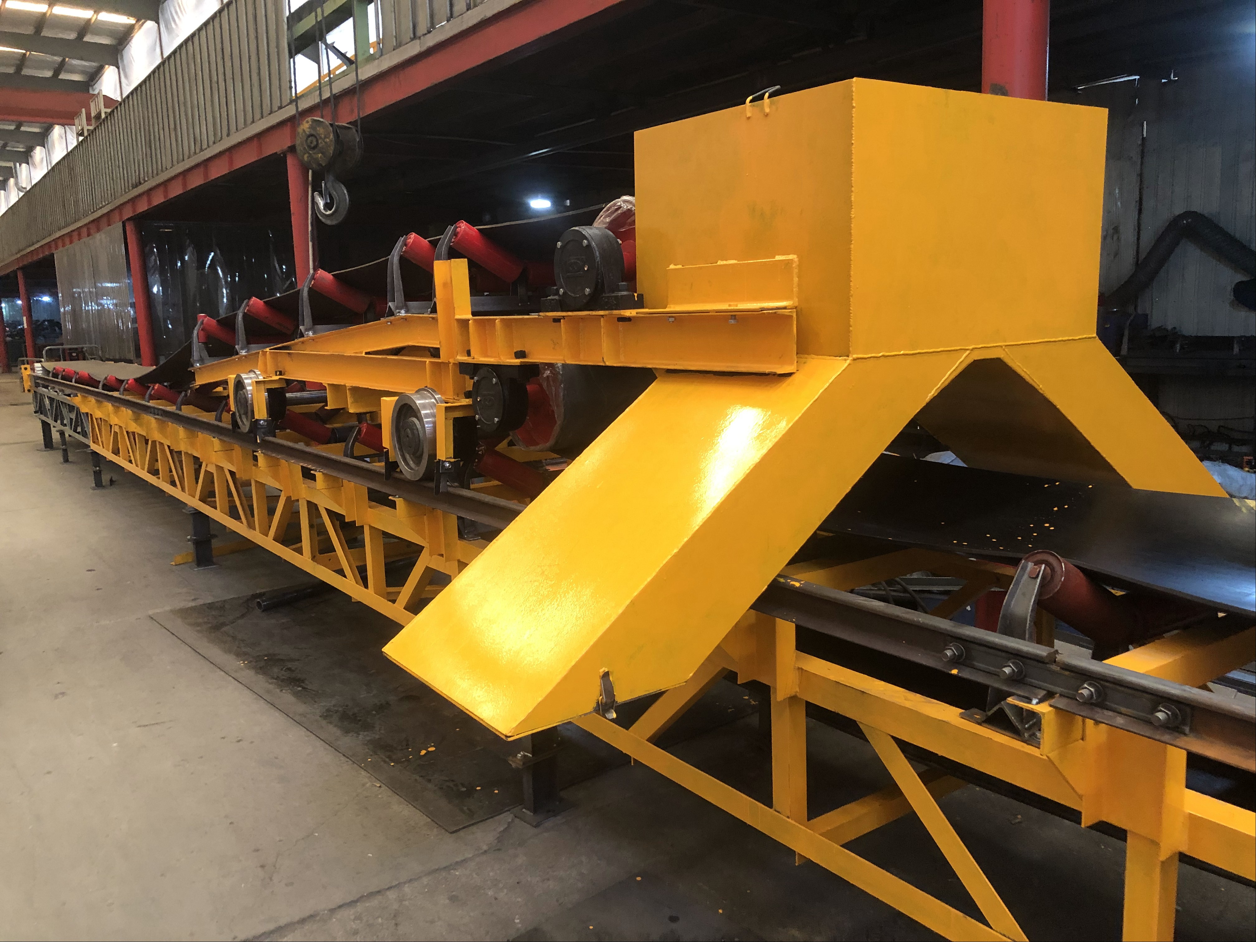 Mobile fabric cart