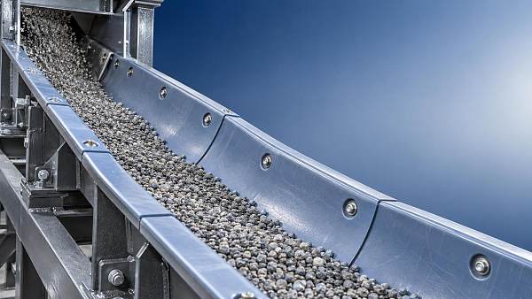 What causes premature wear in a wear resistant plastic liner?