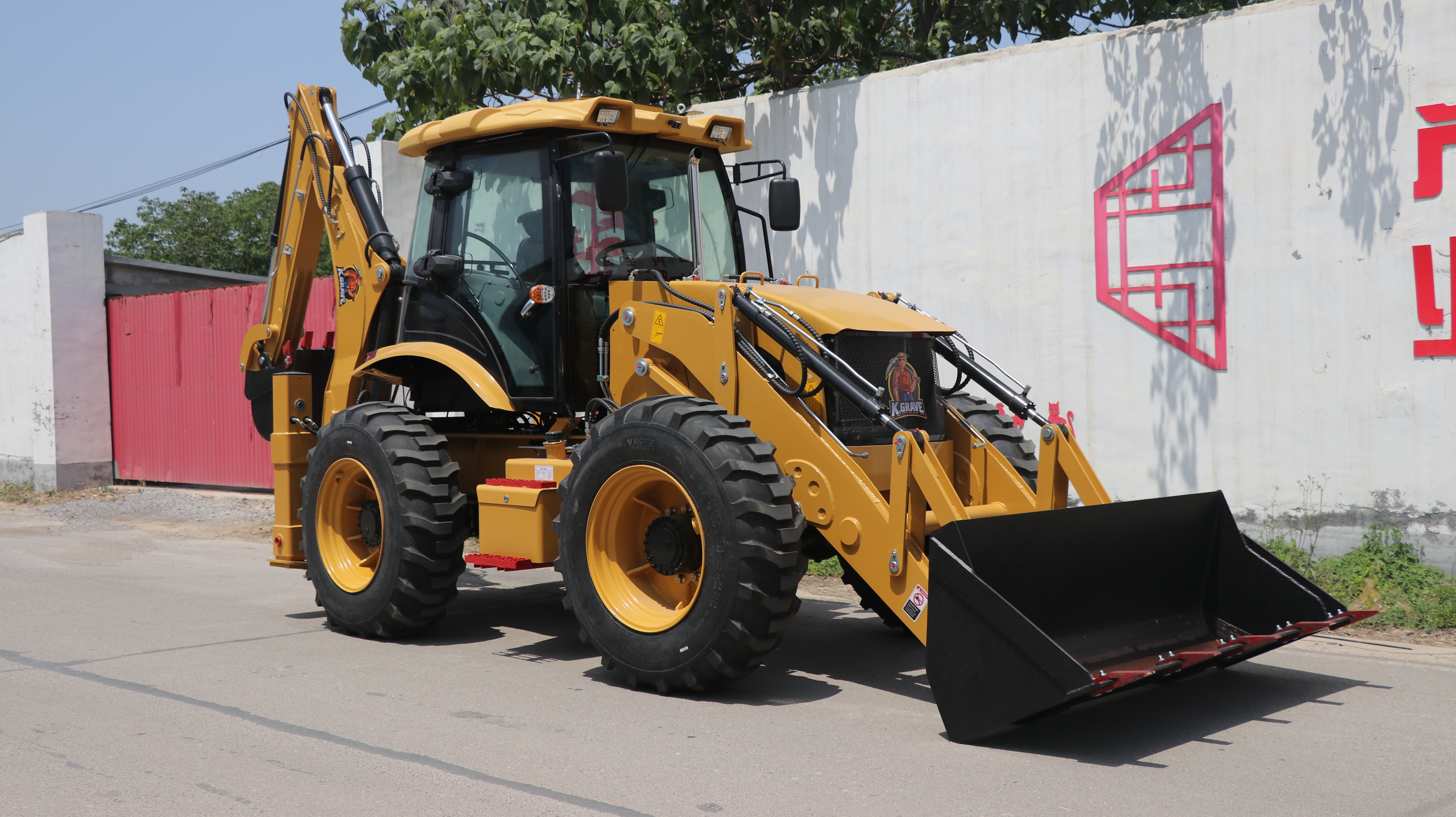SDSG FC-388F Backhoe Loader