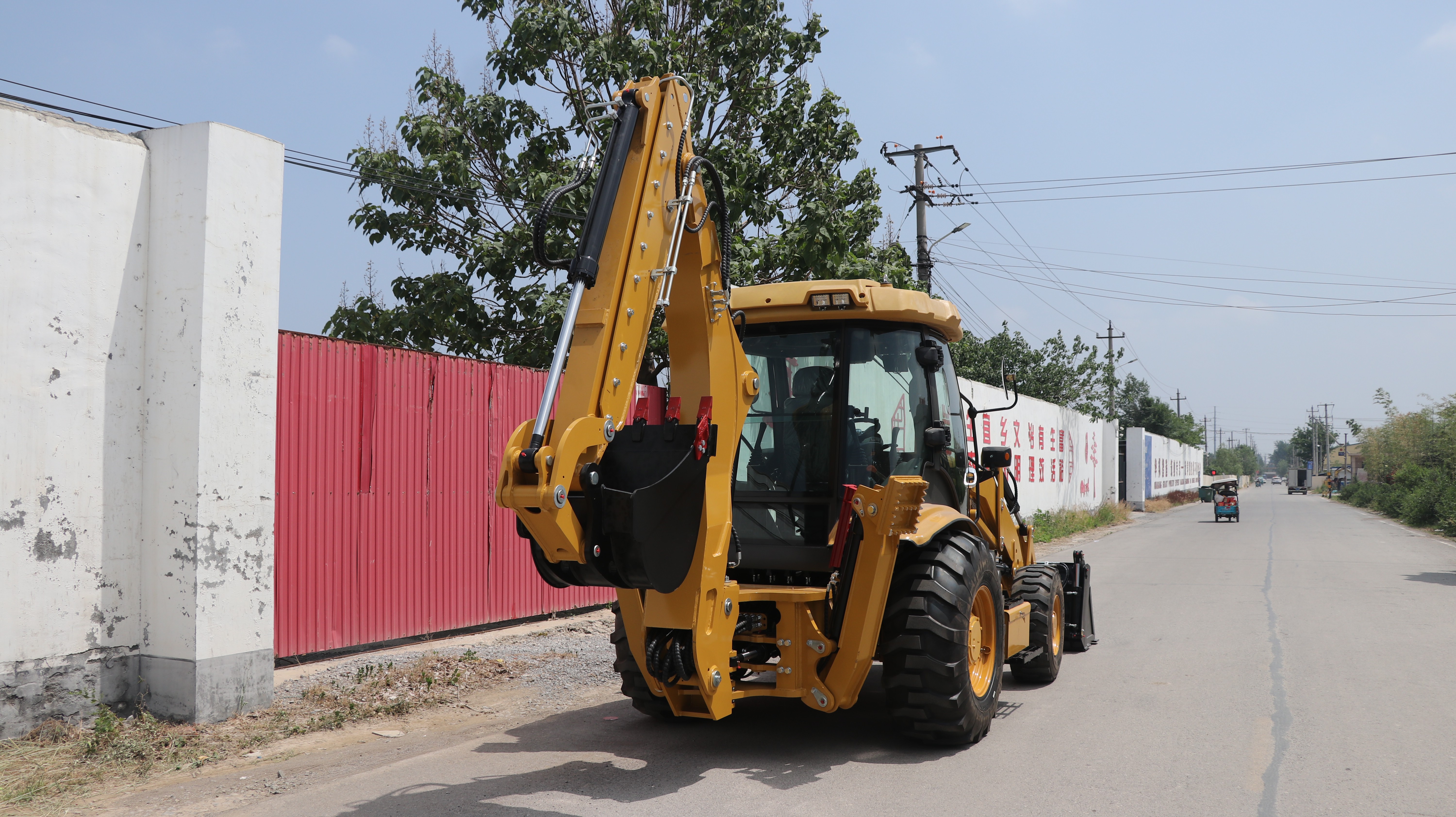 SDSG FC-388Y Backhoe Loader