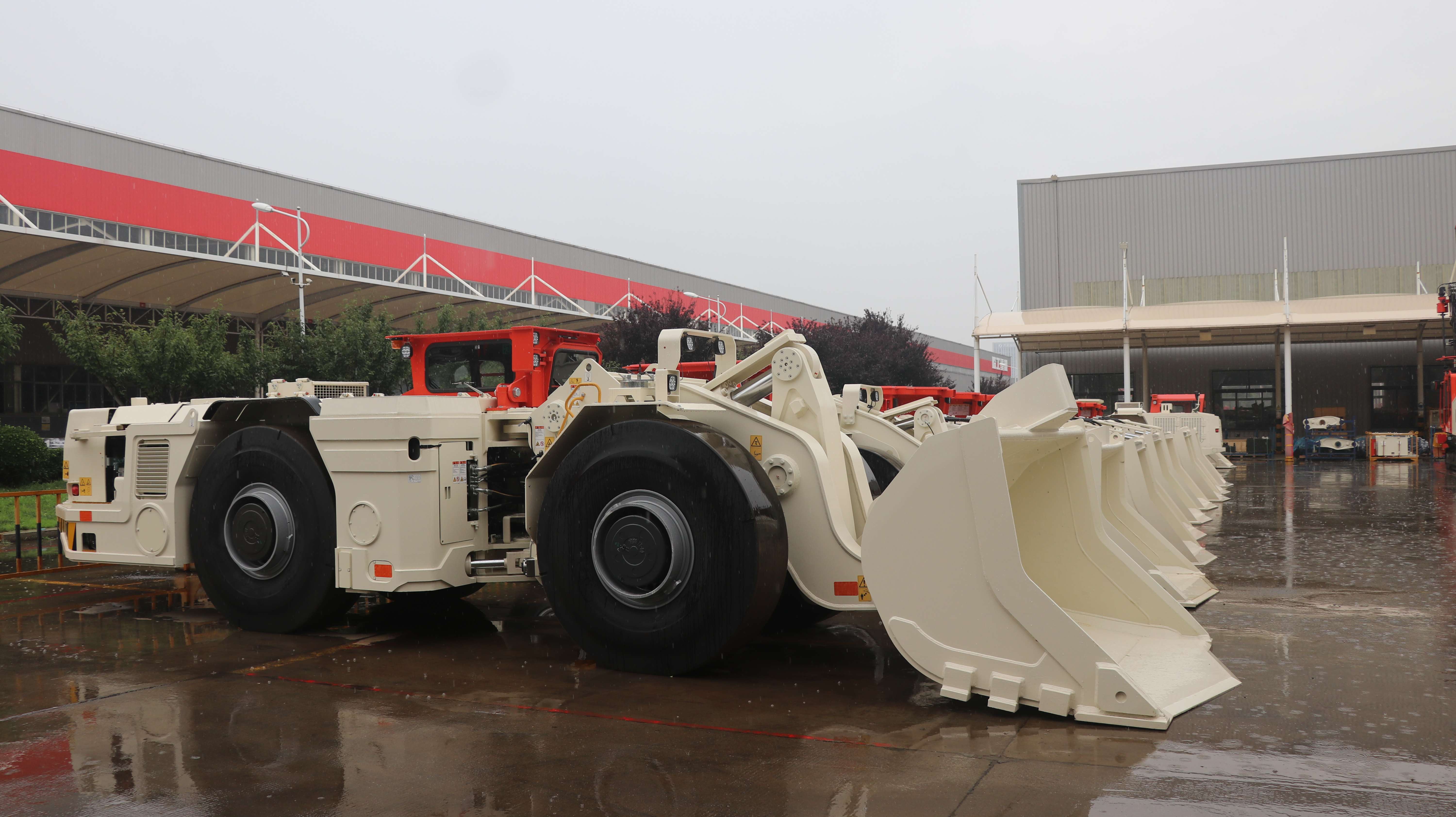 UL70 Load-Haul-Dump Machine