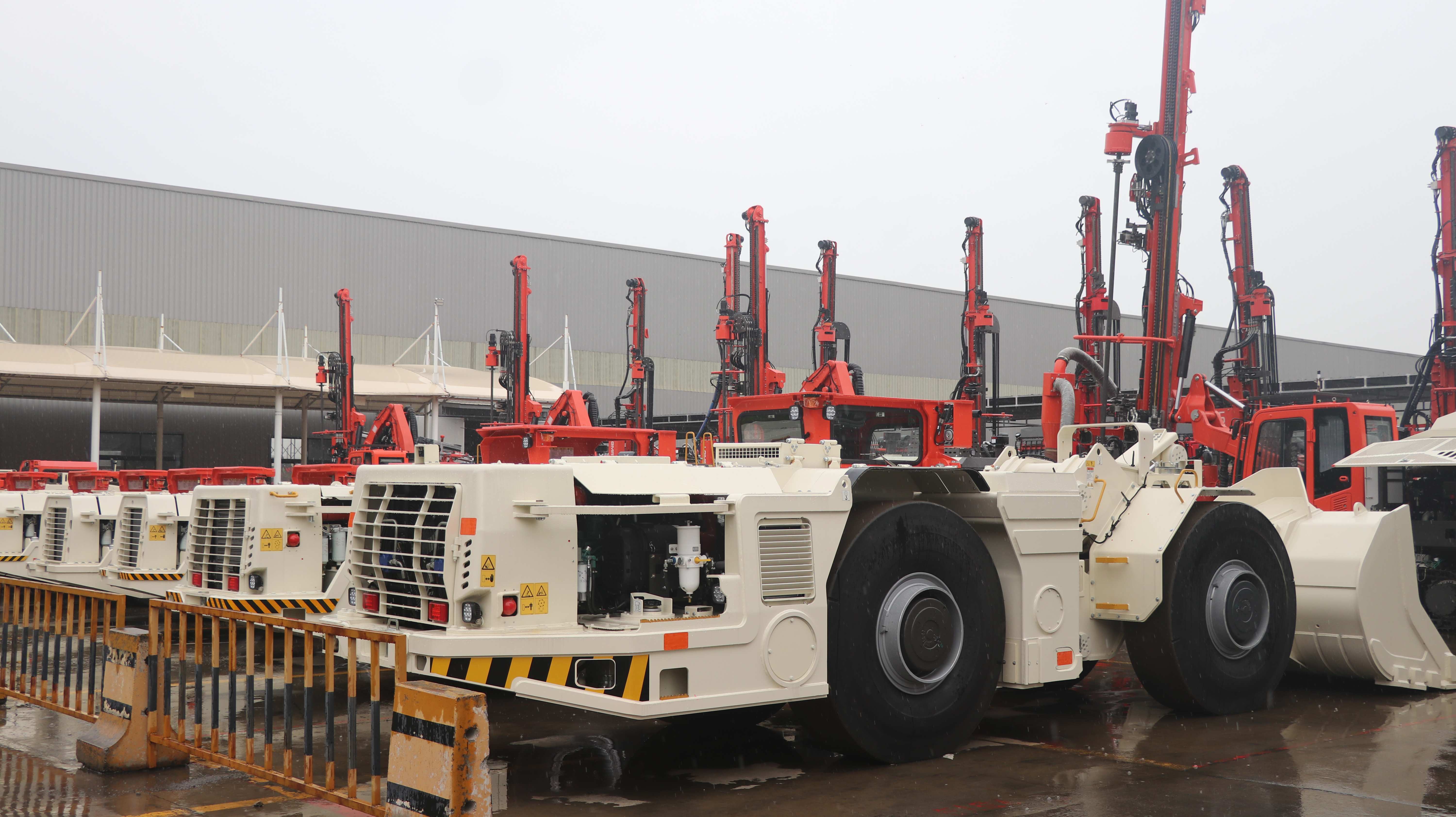 UL100 Load-Haul-Dump Loader