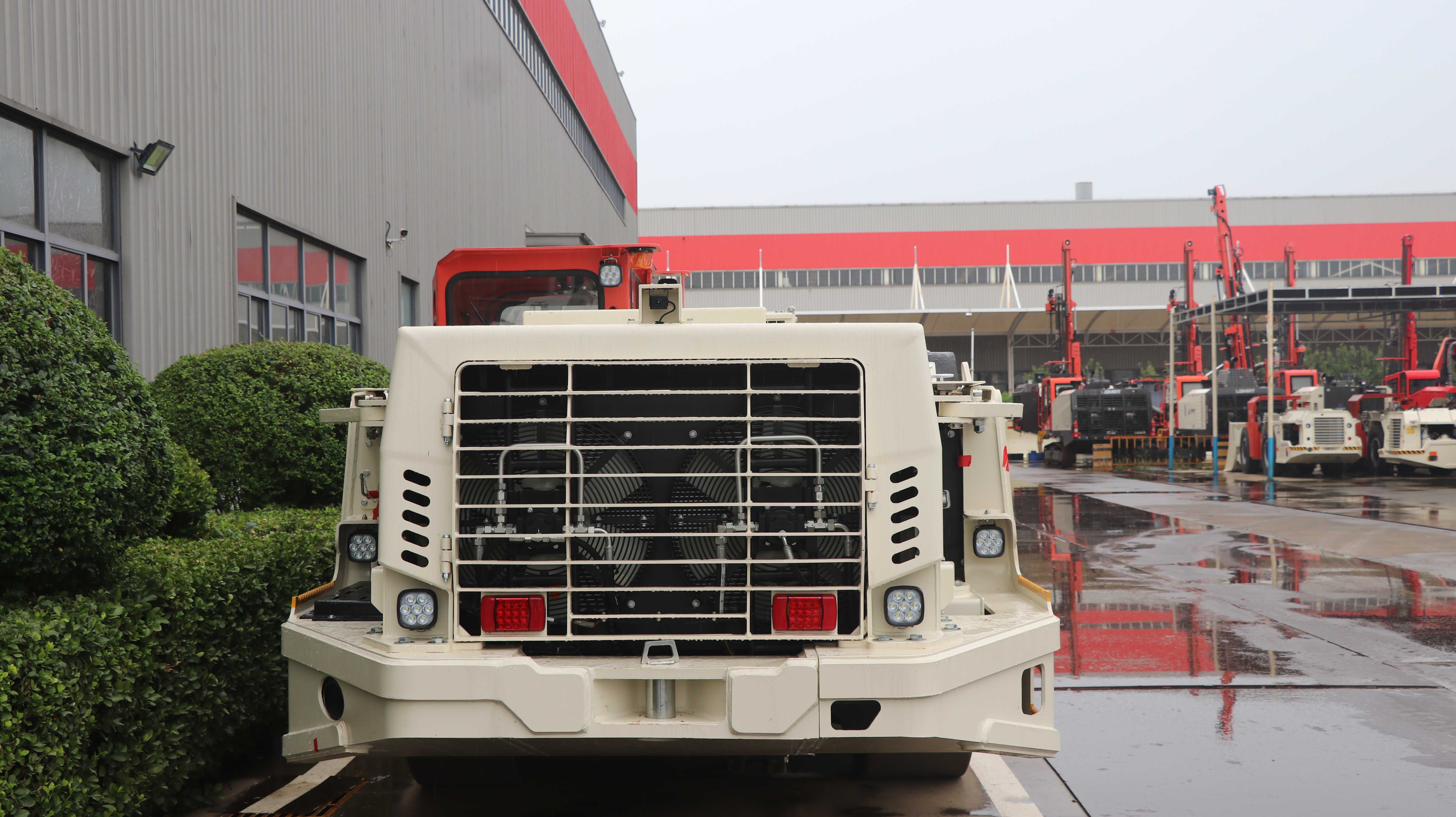 UL100 Load-Haul-Dump Loader