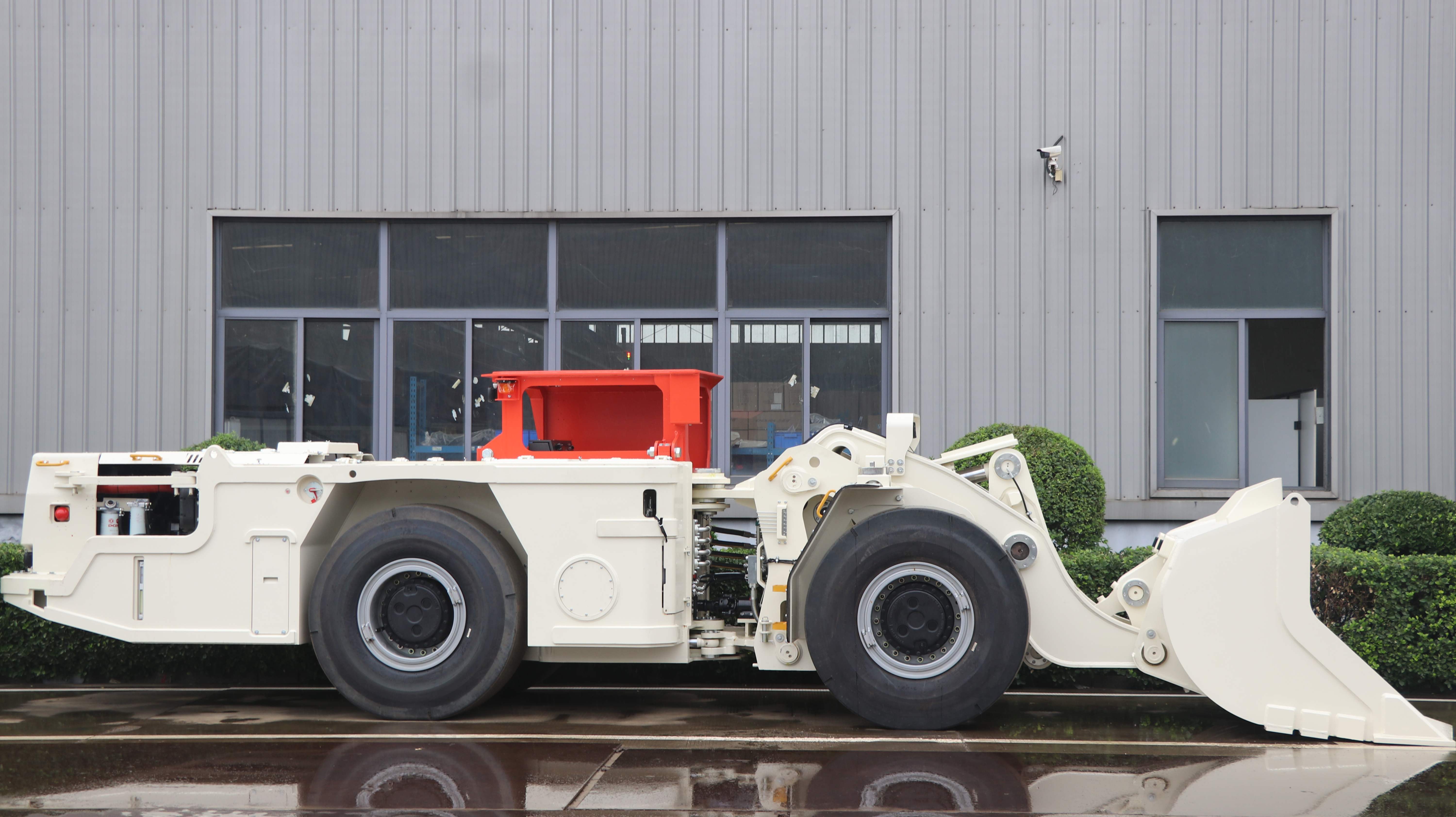 LHD Loader UL50