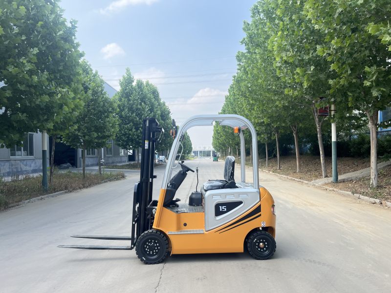 1.5-Ton Electric Forklift