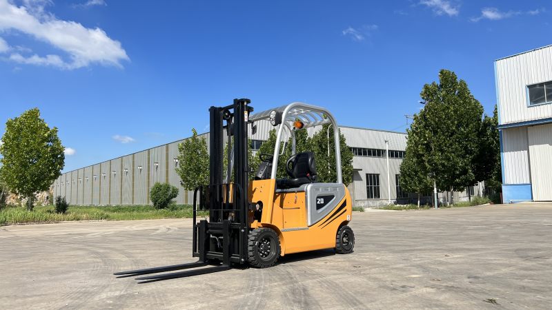 2-Ton Electric Forklift