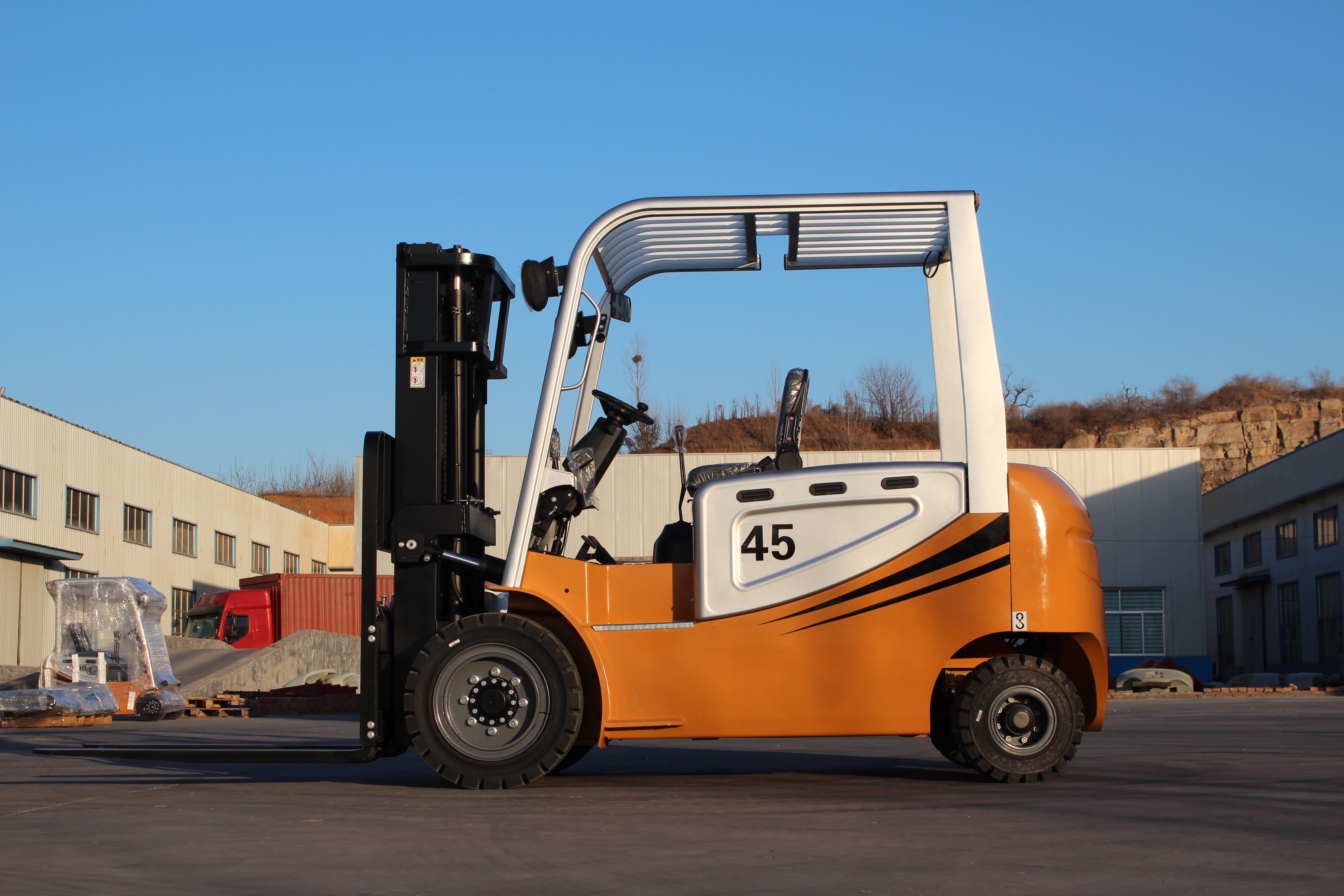 4.5-Ton Electric Forklift