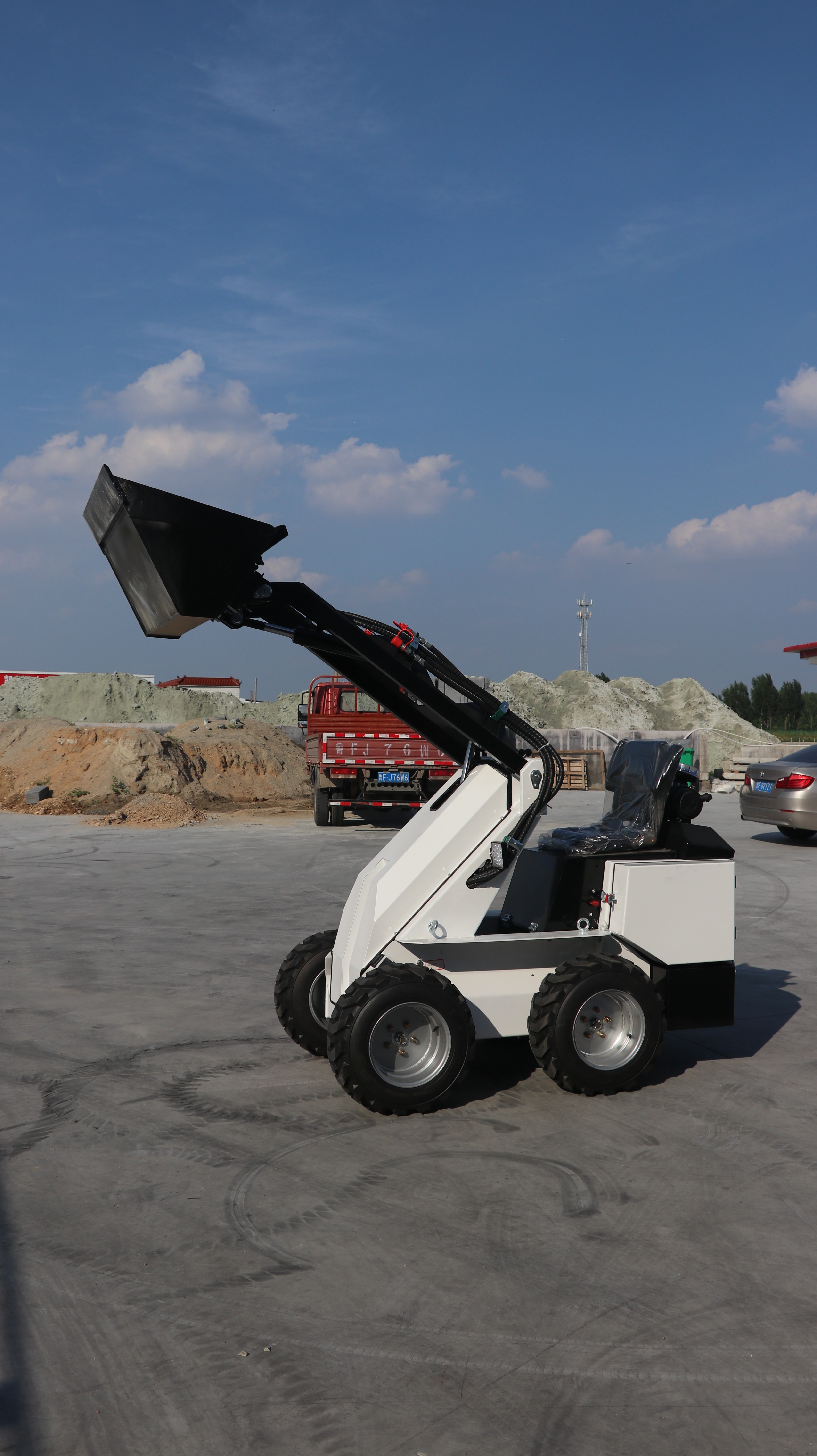 SG-S300 Wheeled Skid Steer Loader